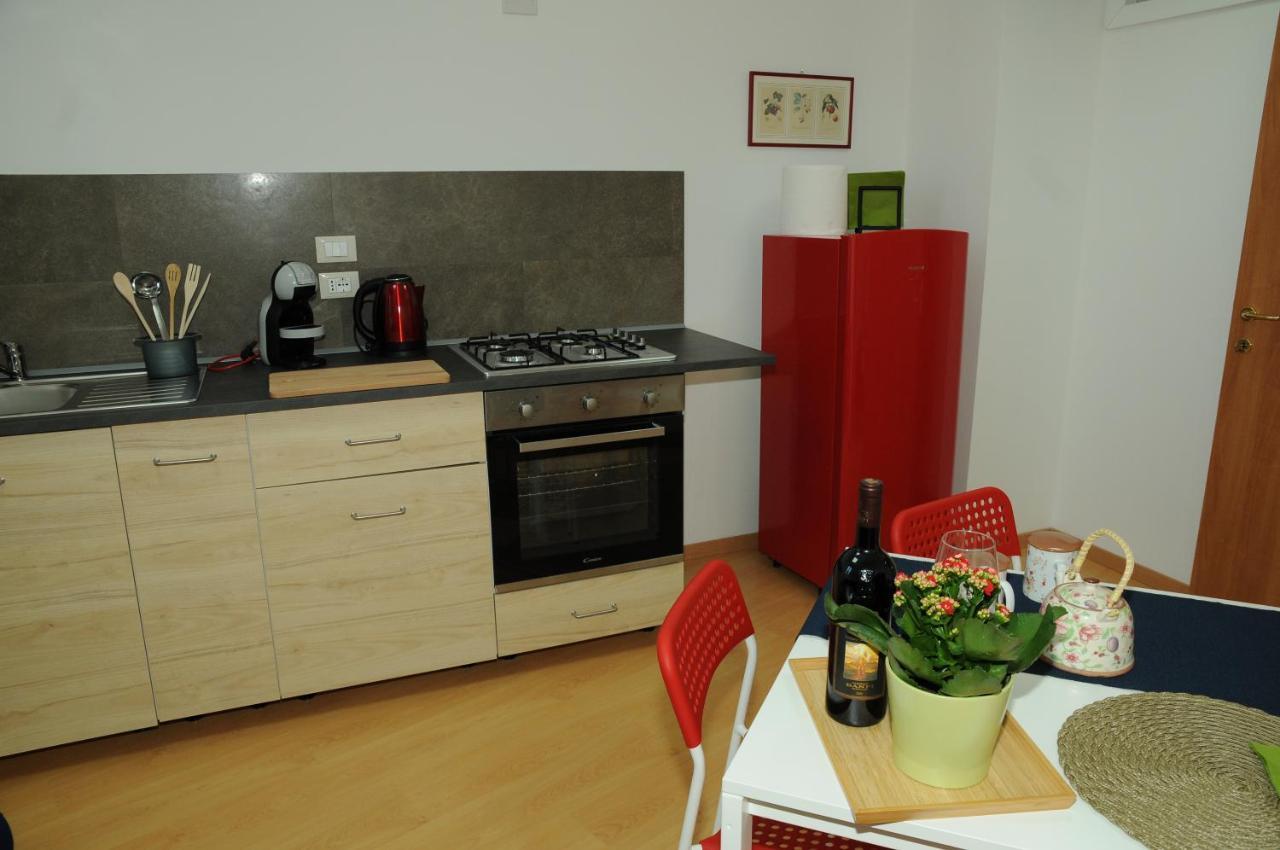 Al Piano Terra Apartamento Poggio Picenze Exterior foto